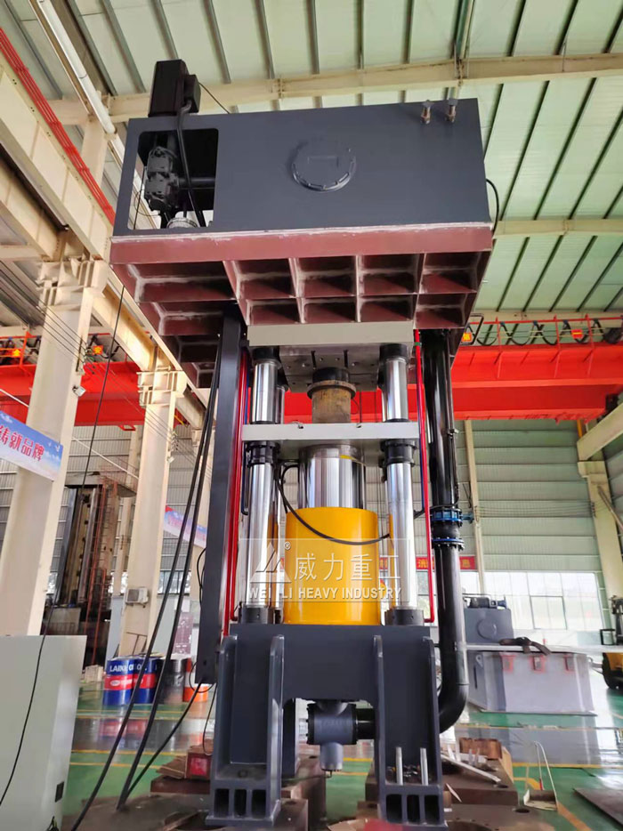 800噸四柱液壓機下頂缸結構